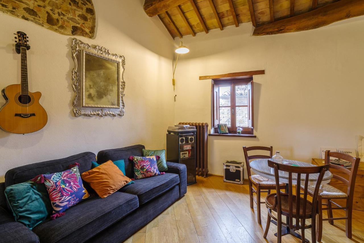 Un Posto Bed & Breakfast Bevagna ภายนอก รูปภาพ